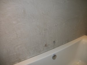 Betonlook toegepast in badkamer.